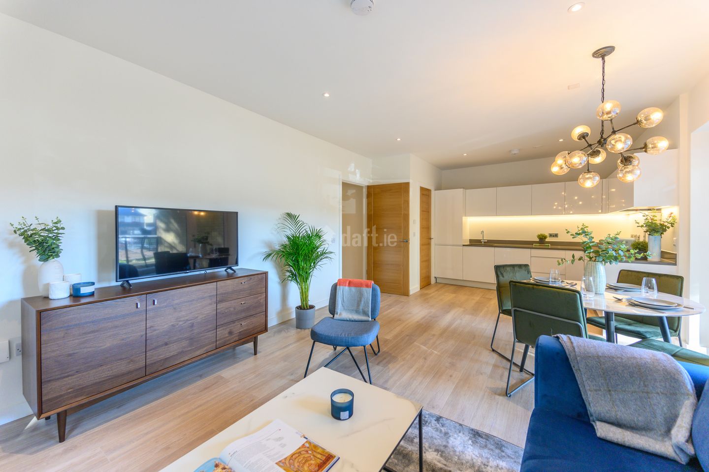 One Bed Apartment, Mount Argus Apartments, Mount Argus Road, Harold's