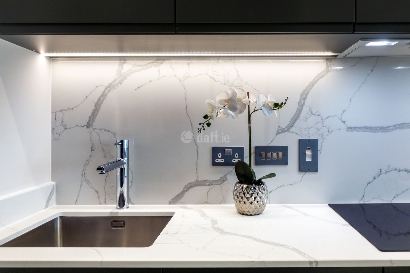 Apartment 11, Lock House 1, Charlemont Lane, Dublin 2 is for rent on