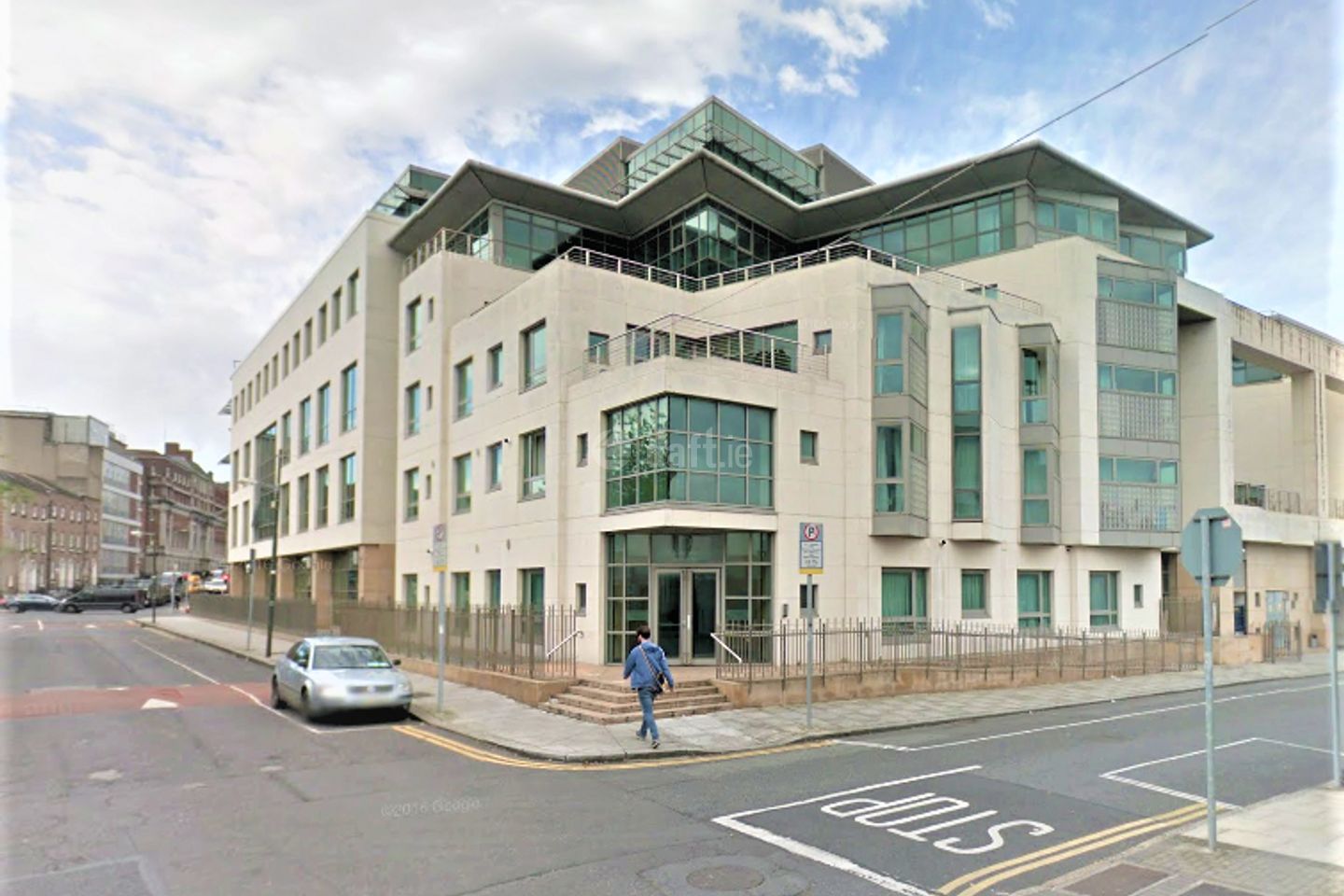 O'Callaghan Court , Erne Street Upper , Dublin 2 is for rent on Daft.ie