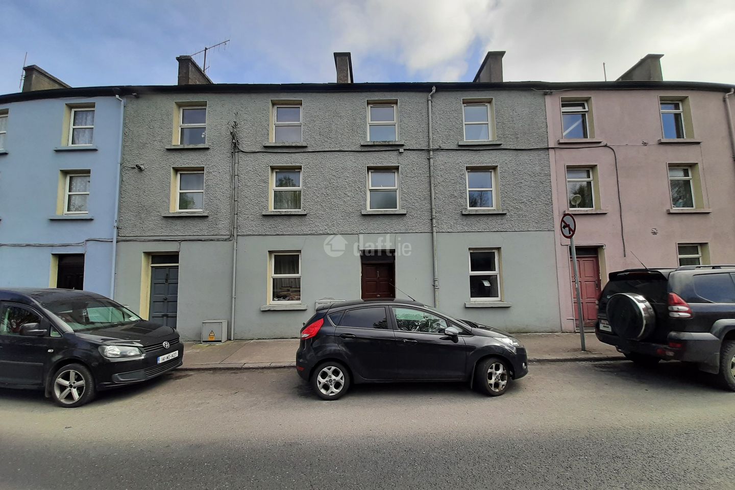 2 Raheen Row, Kevin Barry Street, Ballina, Co. Mayo is for rent on Daft.ie