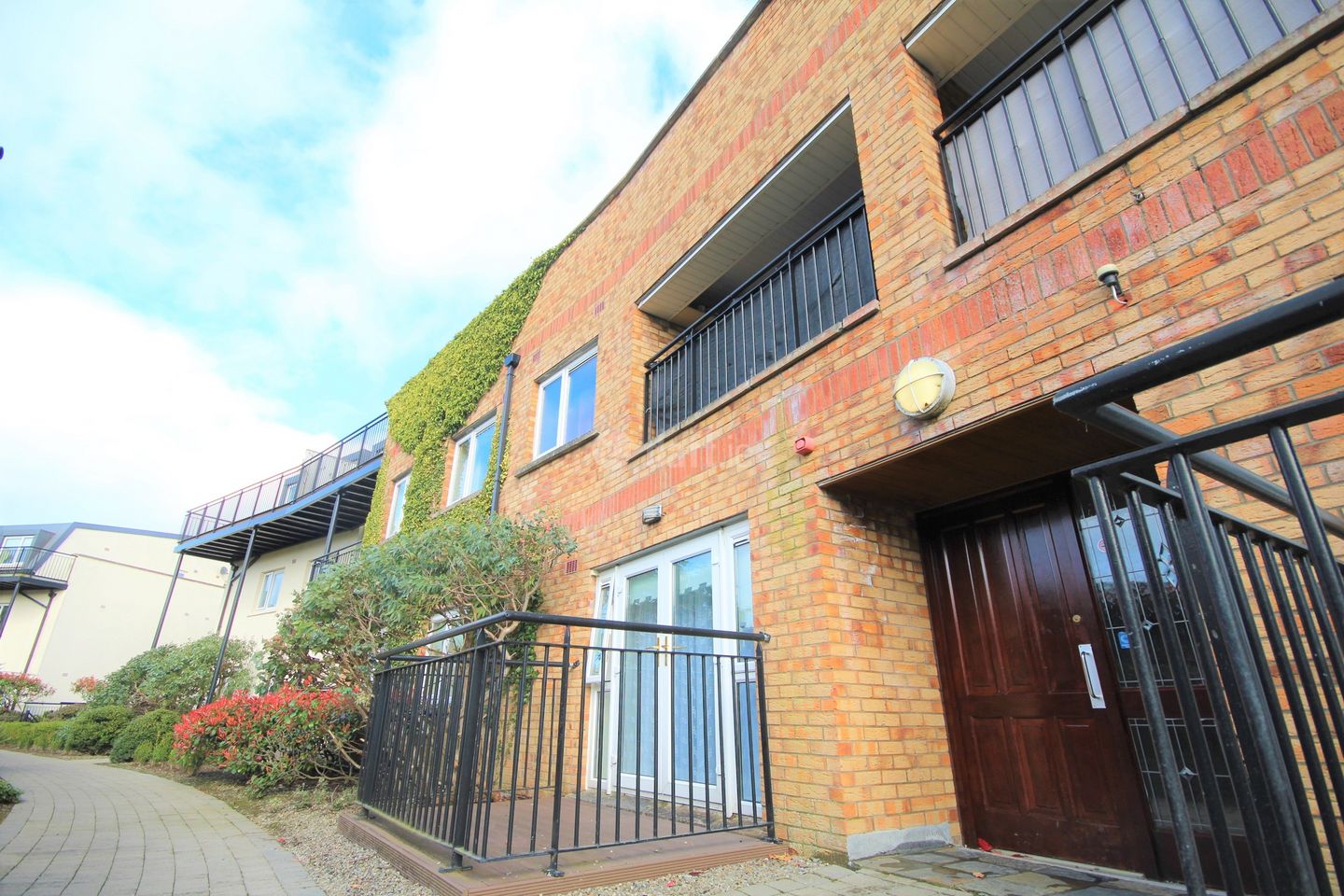 78 Carrigmore Crescent, Citywest, Co. Dublin is for rent on Daft.ie