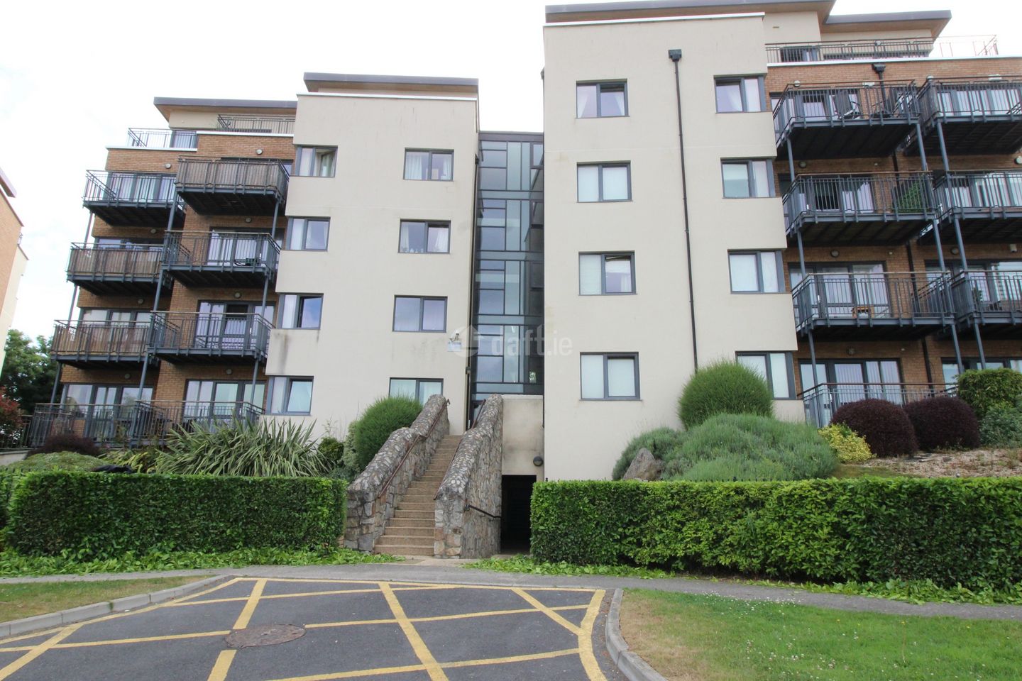 51 The Crescent, Carrickmines Manor, Carrickmines, Dublin 18 is for