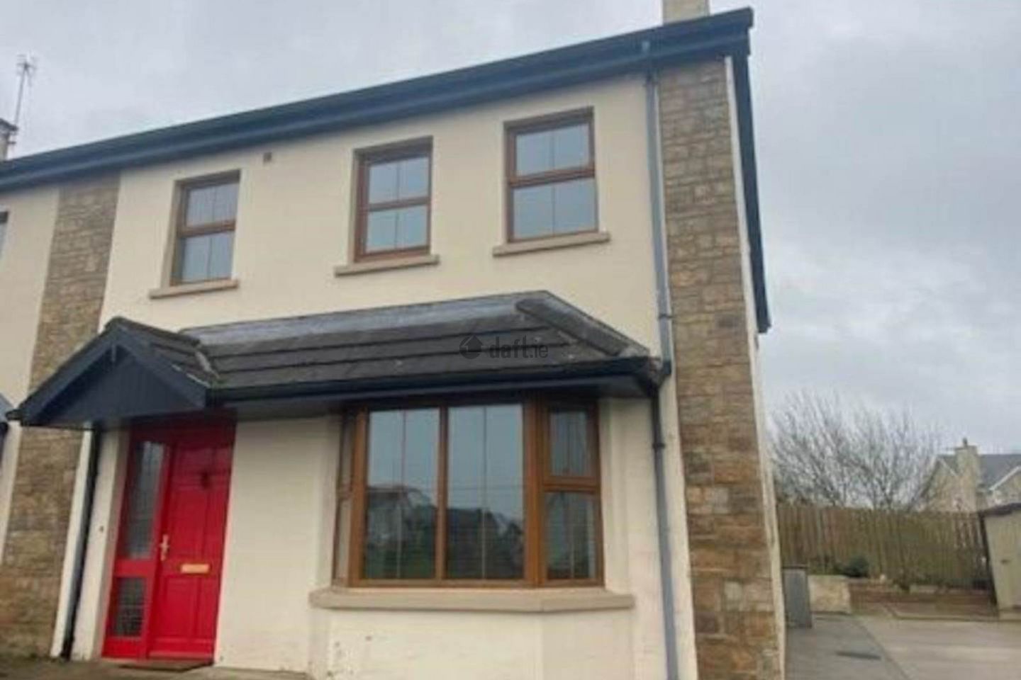 8 Ard Caoin, Manorcunningham, Co. Donegal