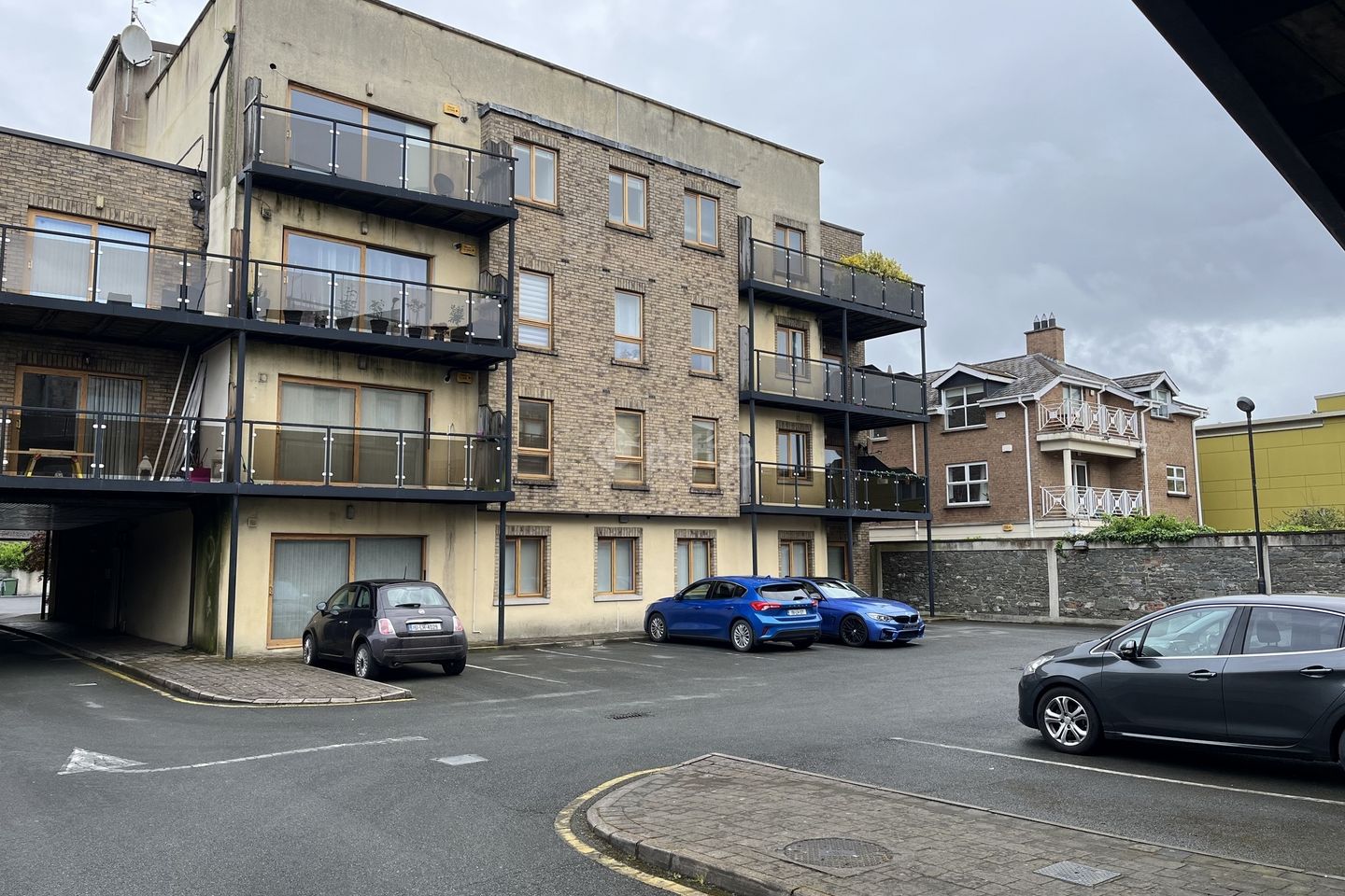 9 Millstream Apartments, Distillery Lane, Dundalk, Co. Louth is for