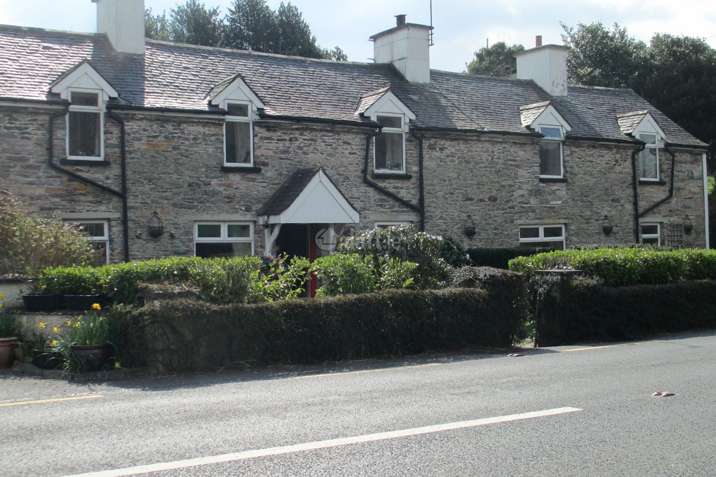 Yew Tree Cottage, Coolroe Lower, Glenbeigh, Co. Kerry is for rent on