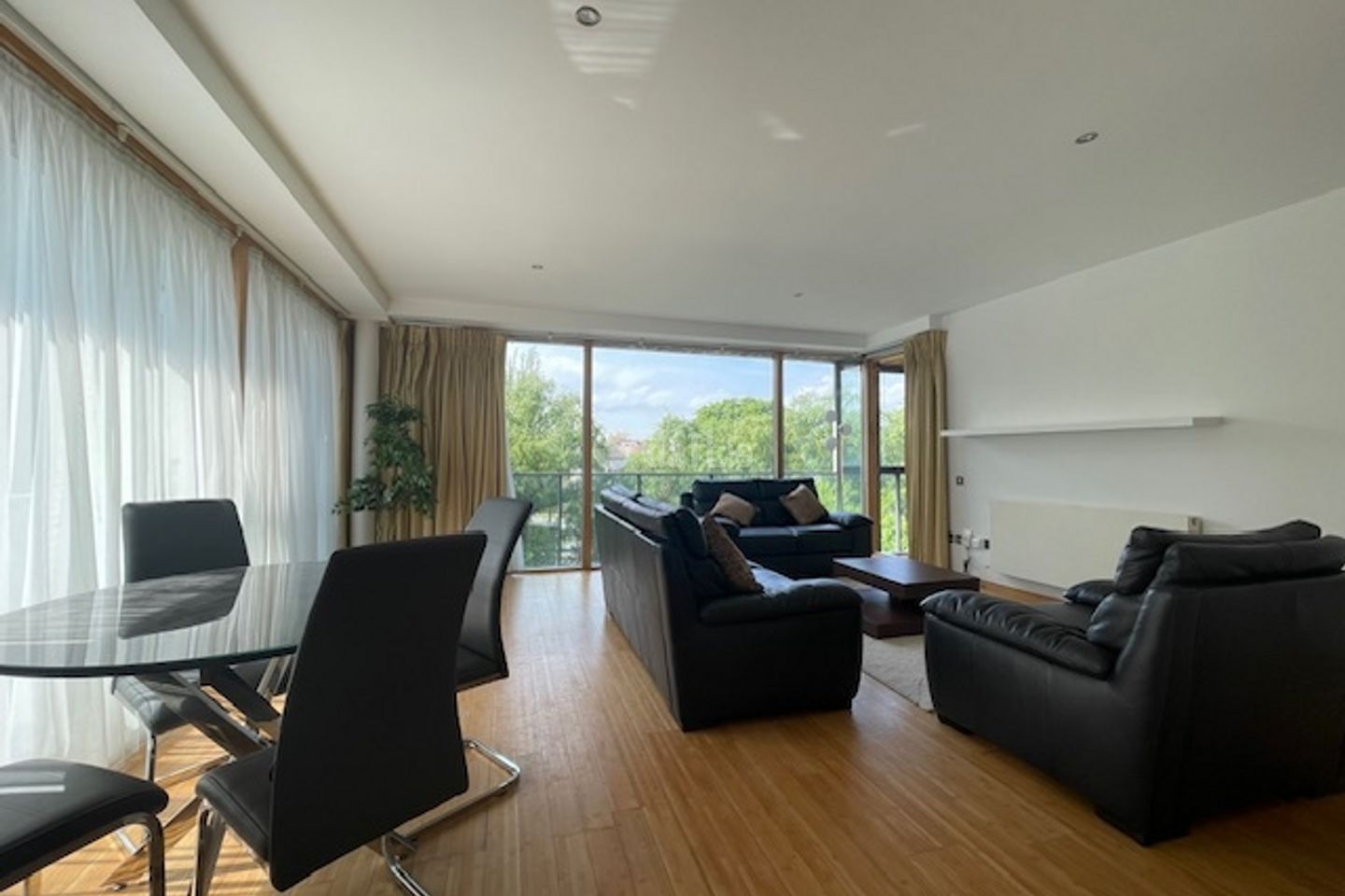 Thornwood, Booterstown, Co. Dublin is for rent on Daft.ie