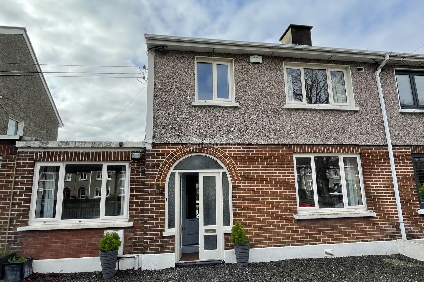 27 Gracefield Road, Artane, Dublin 5 is for rent on Daft.ie