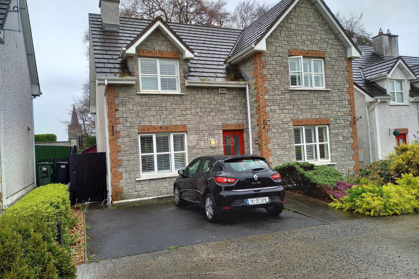 5 Kilbride Close, Kilbride Gardens, Clara, Clara, Co. Offaly to share