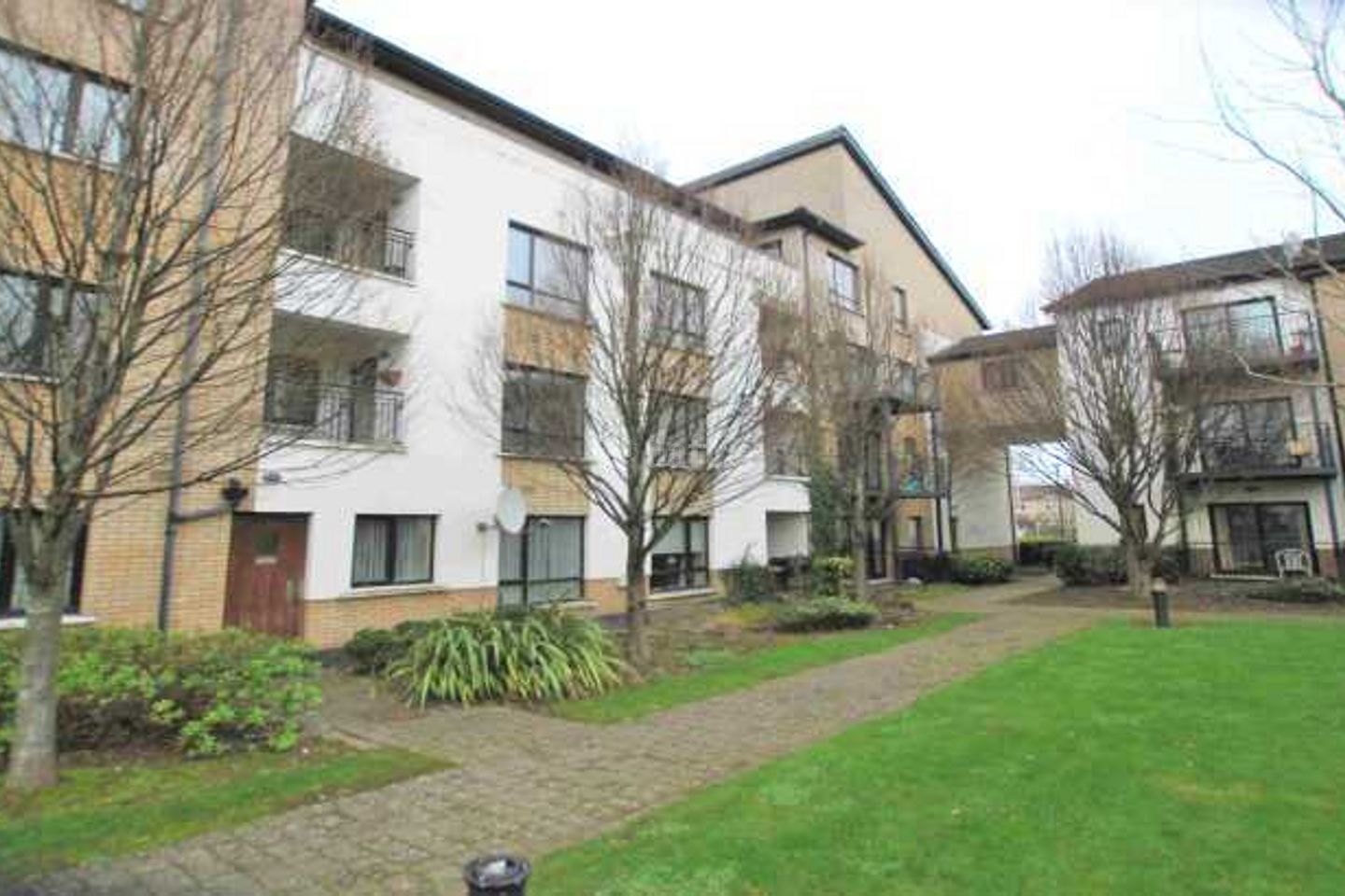 Rath Gael, Clondalkin, Dublin 22 is for rent on Daft.ie