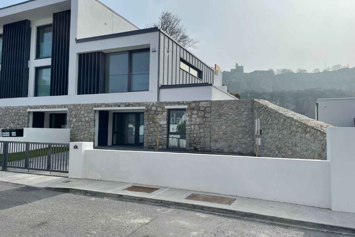 1 Redan Cliff, Ardbrugh Road, Dalkey, Dalkey, Co. Dublin is for rent on