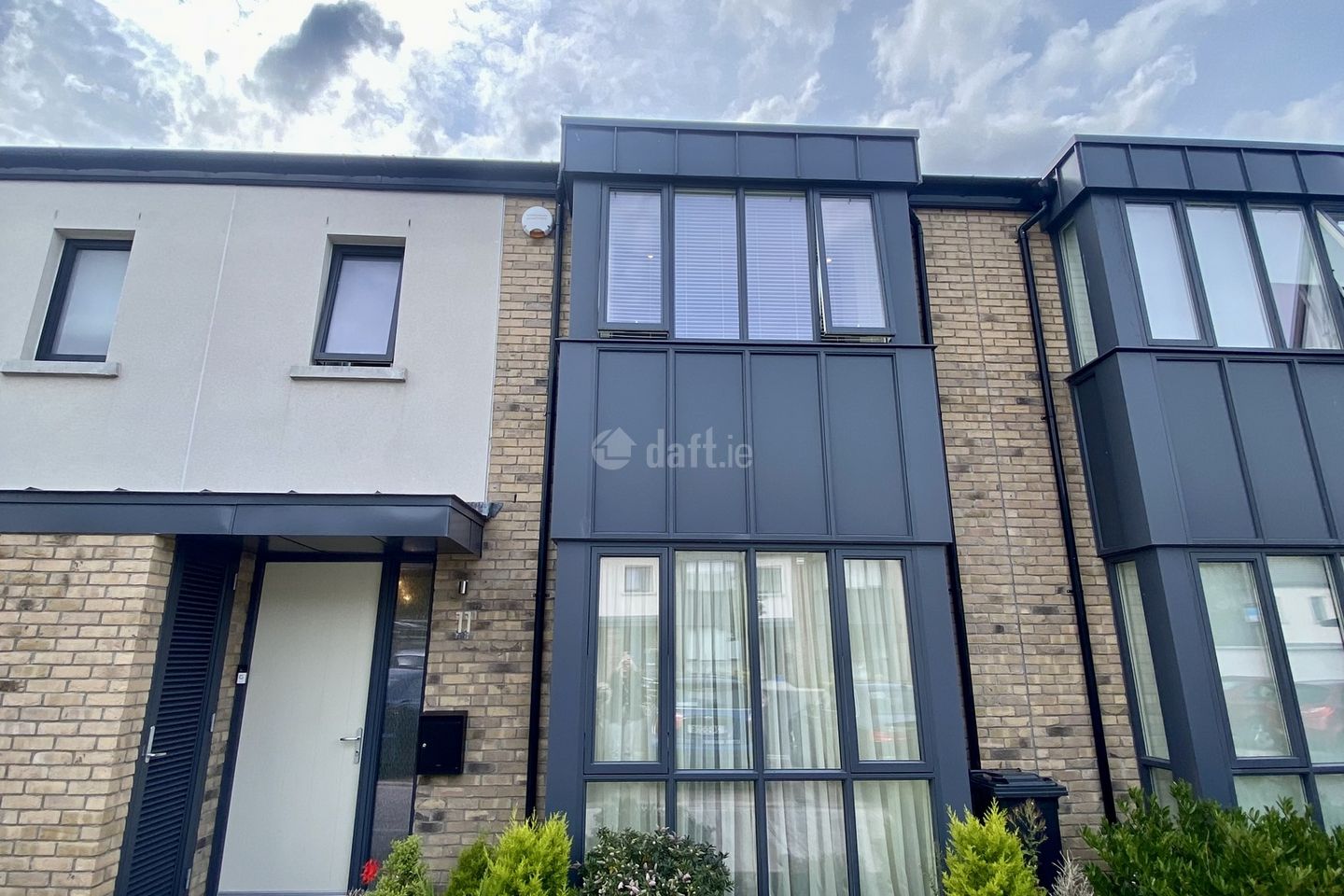 11 The Court, Carrickmines Manor, Carrickmines, Dublin 18 is for rent