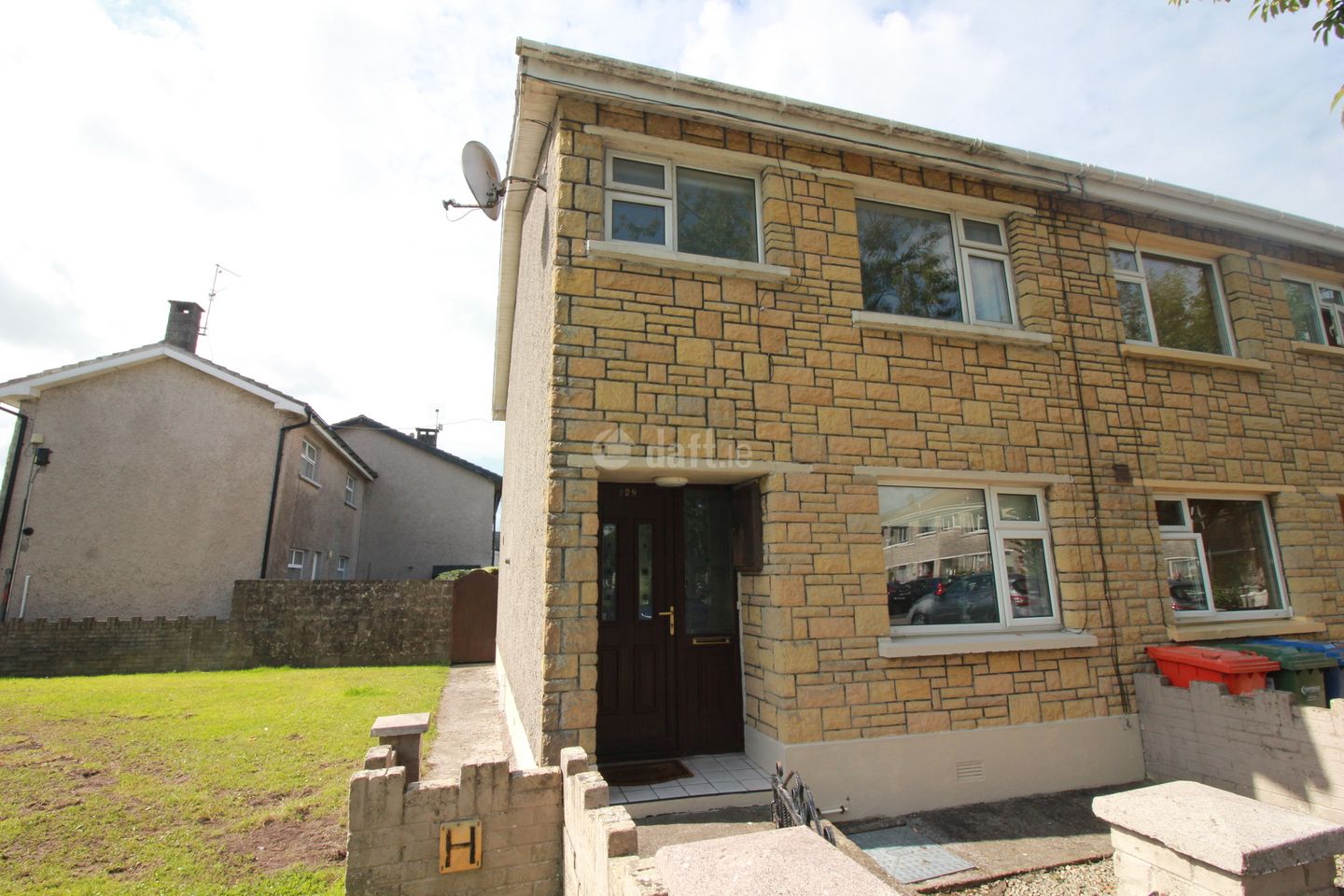 129 Greenhills Court, South Douglas Road, Douglas, Co. Cork is for rent