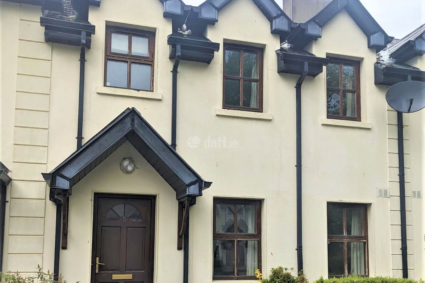 Carrownakilly Quay, Ballycuggaran, Killaloe, Co. Clare is for rent on