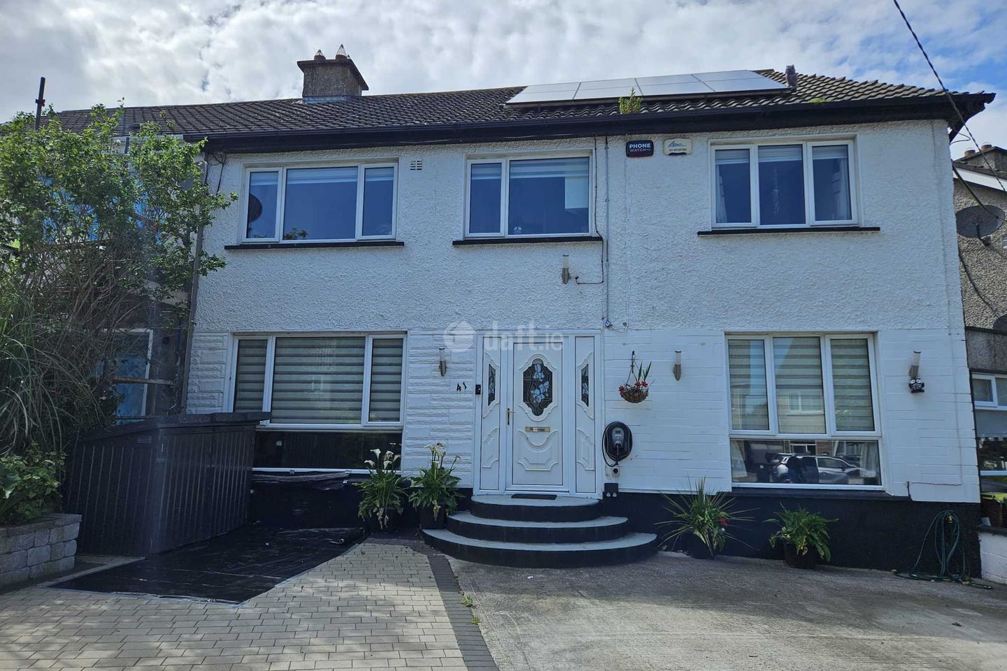 Ballinteer Crescent, Dundrum, Ballinteer, Dublin 16 is for rent on Daft.ie