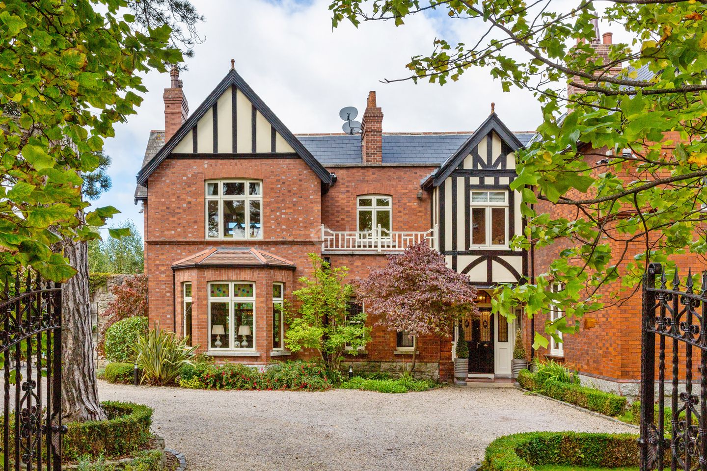 2 Sydney Parade Avenue, Sandymount, Dublin 4 is for rent on Daft.ie