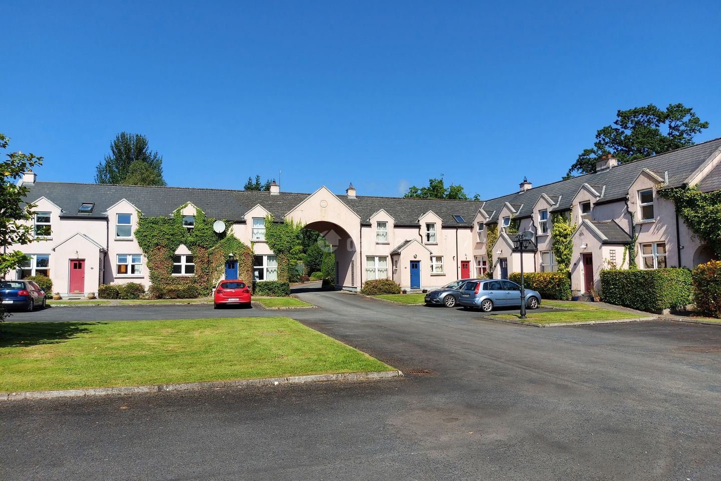 Courtyard Cottages Killaloe Co Clare Is For Rent On Daftie