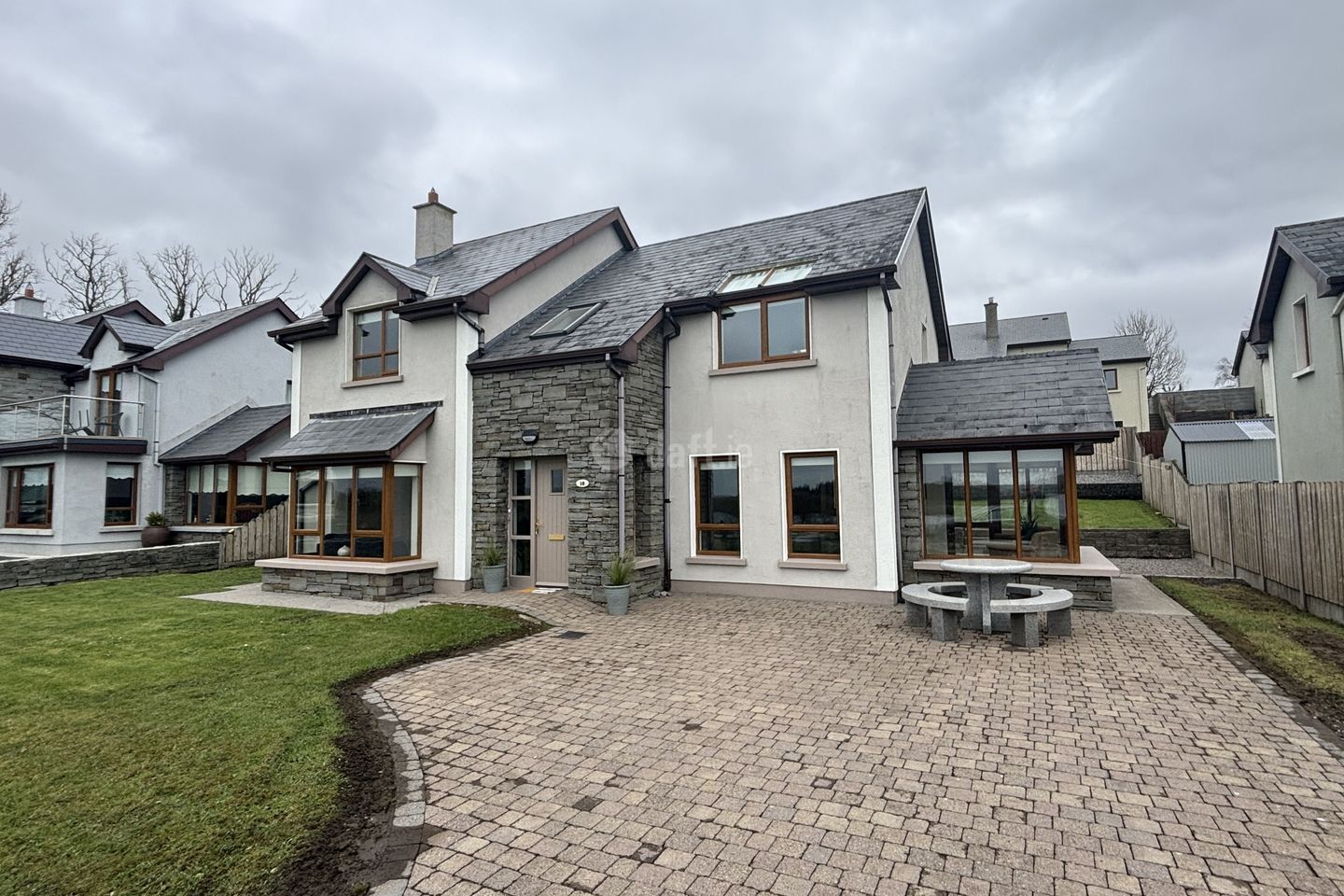 10 Shannon Haven, Dromod, Co. Leitrim is for rent on Daft.ie