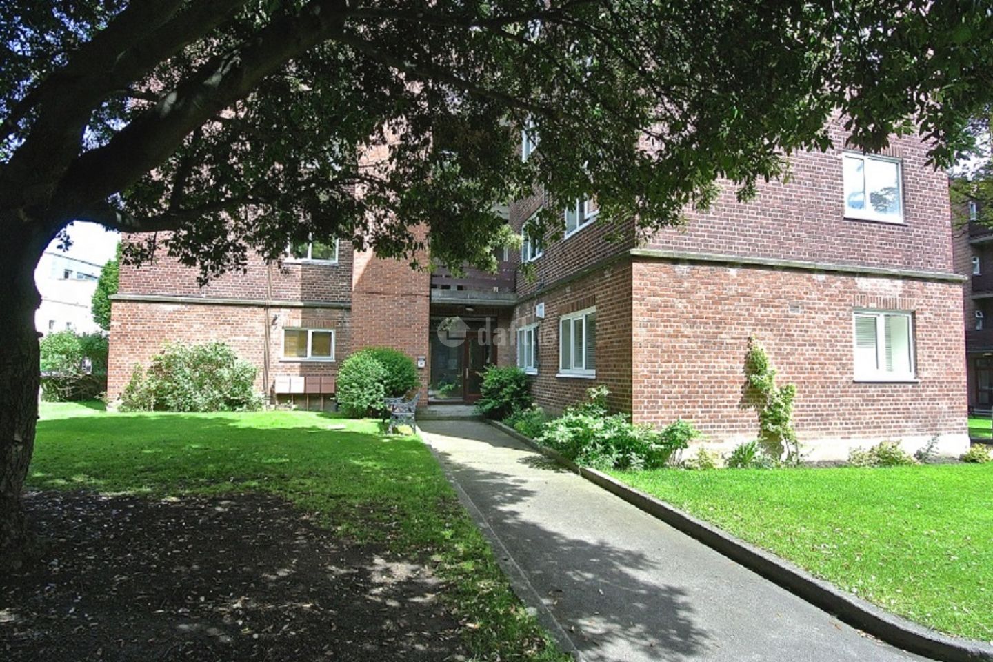 Oak House, Mespil House Flats, Ballsbridge, Dublin 4 is for rent on Daft.ie