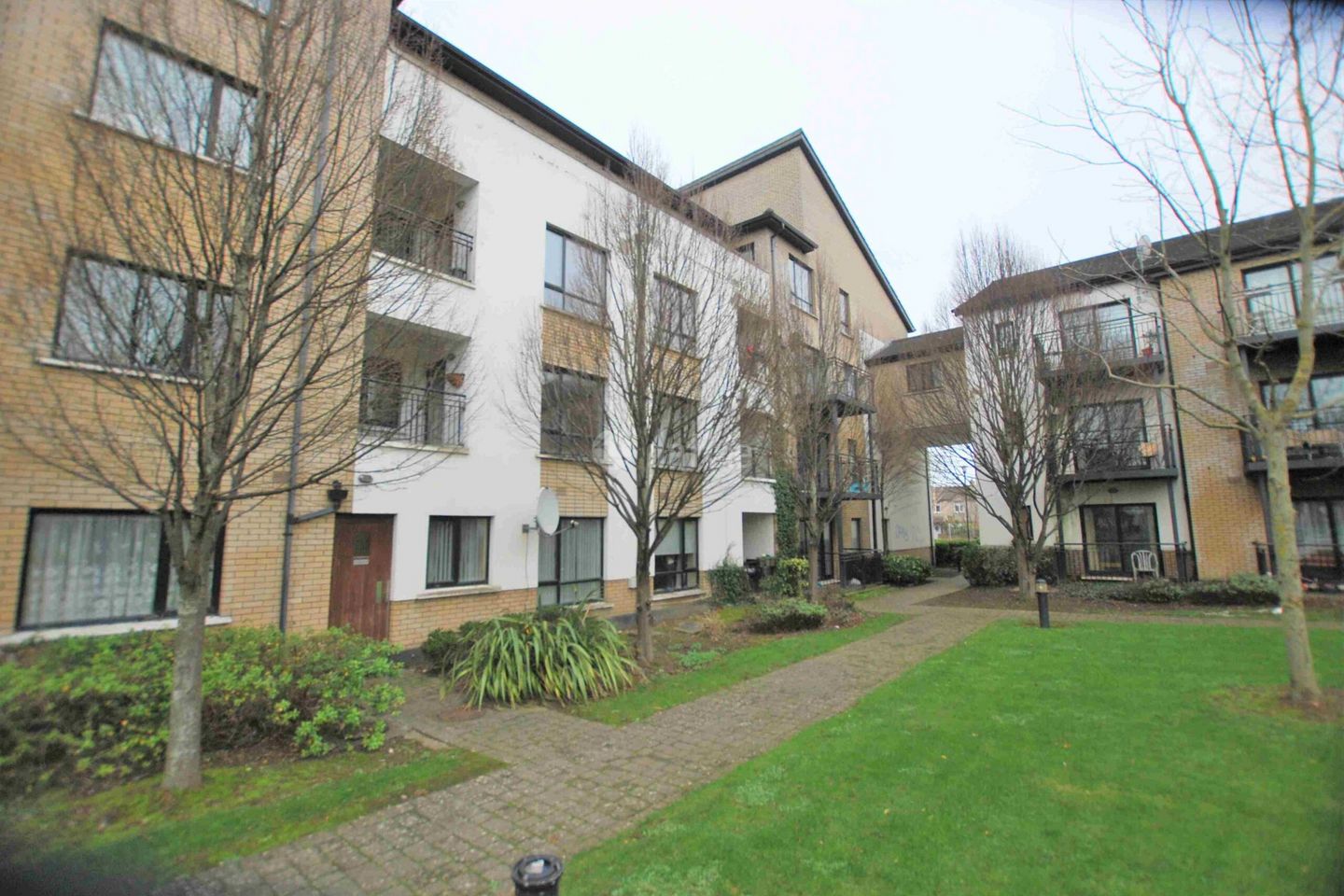 Rath Gael, Clondalkin, Dublin 22 is for rent on Daft.ie