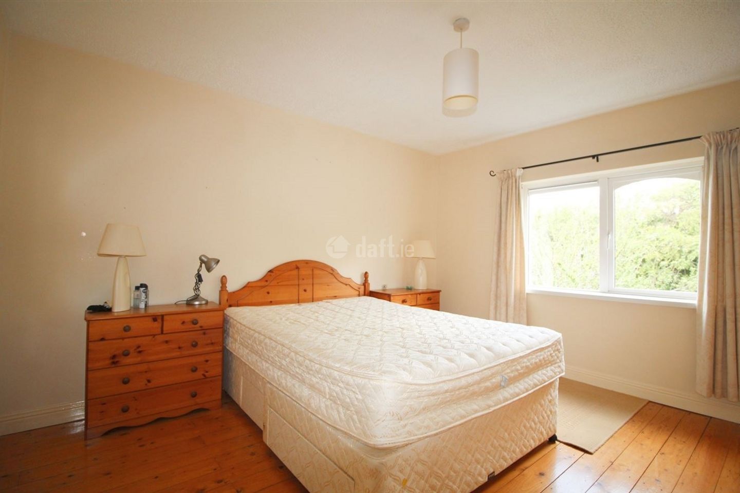 coolroe, Ballincollig, Co. Cork to share on Daft.ie