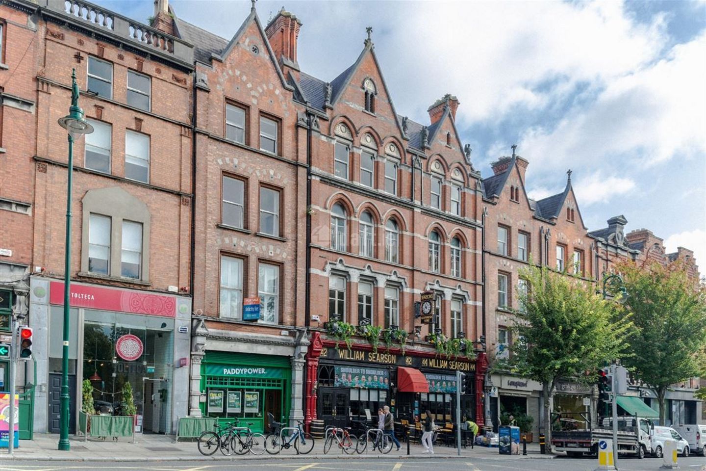 Paddy Power, 40 Baggot Street Upper, Ballsbridge, Dublin 4 is for rent