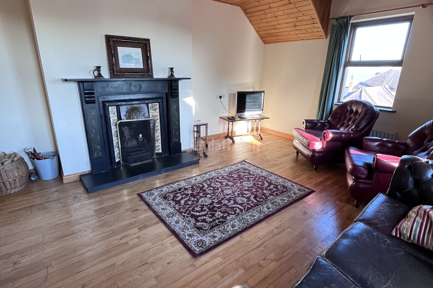 Browns Cottage, Back Lane, Carlingford, Co. Louth is for rent on Daft.ie