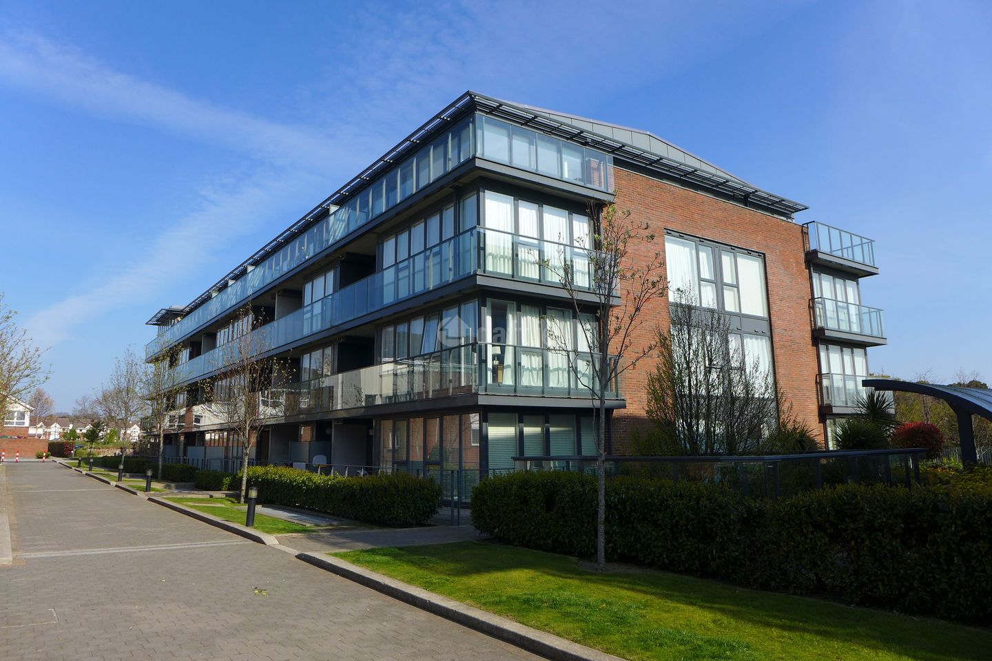 Levmoss (Stunning Penthouse 3 BED, 2 BATH), Leopardstown, Dublin 18 is
