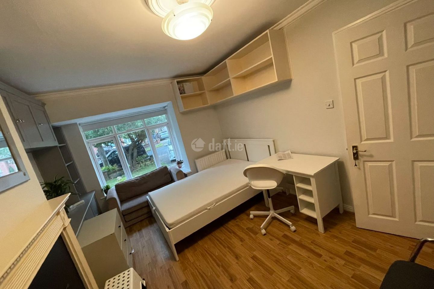 Glencairn Lawn,The Gallops,Dublin 18, Sandyford, Dublin 18 to share on