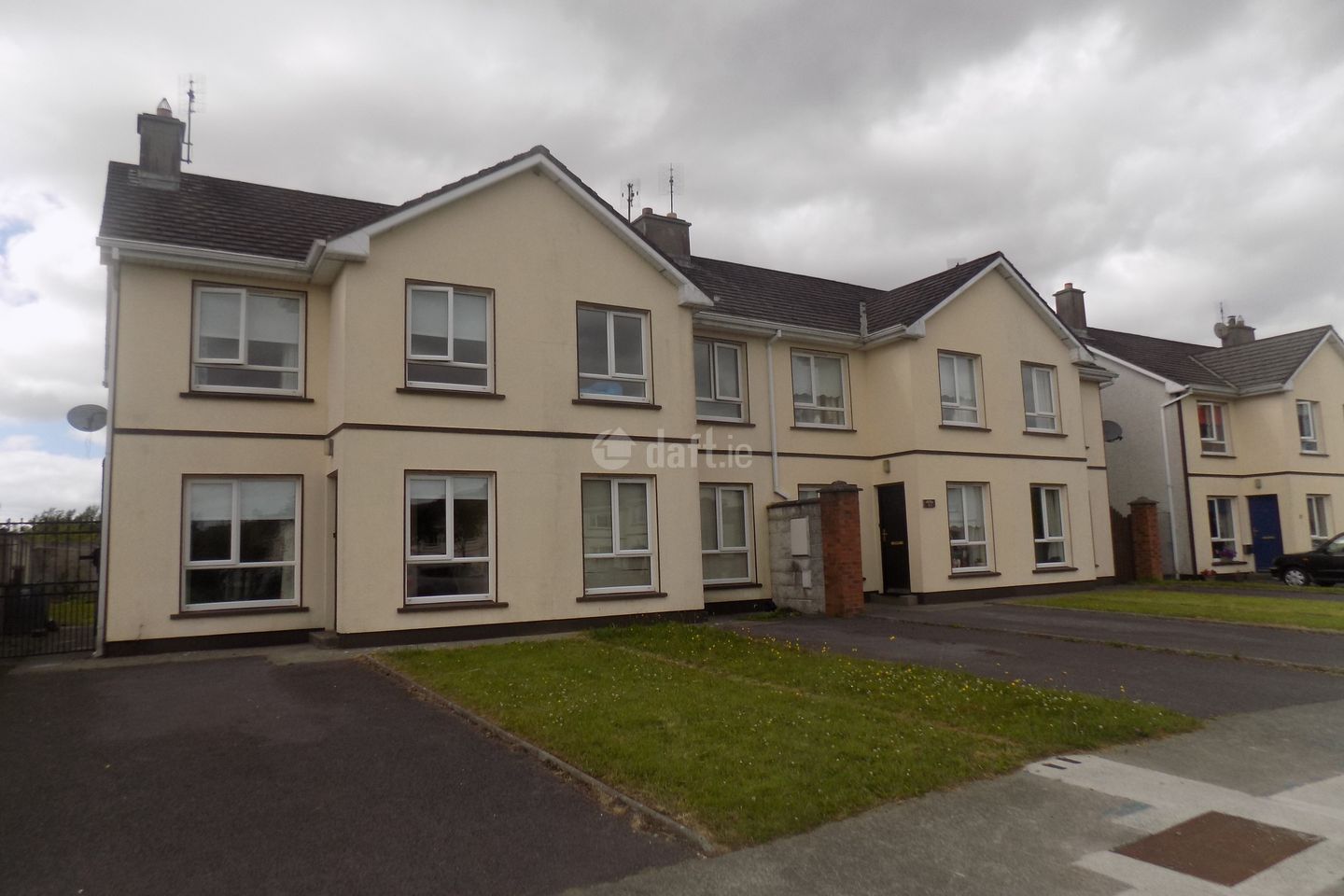 Woodville, Castlebar, Co. Mayo is for rent on Daft.ie