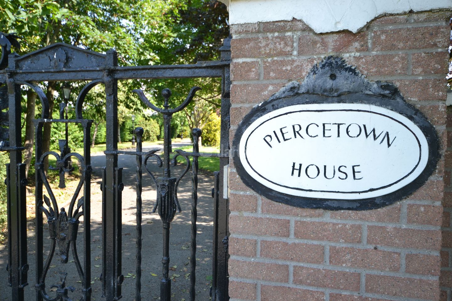 Piercetown House, Fairyhouse Road, Dunboyne, Co. Meath to share on Daft.ie