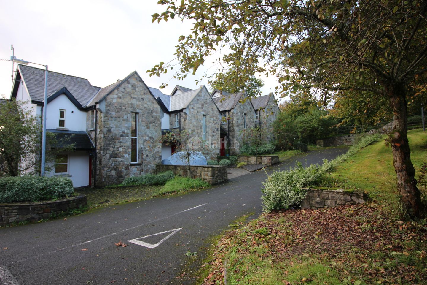 29 Lakeside View, Mountshannon, Co. Clare is for rent on Daft.ie