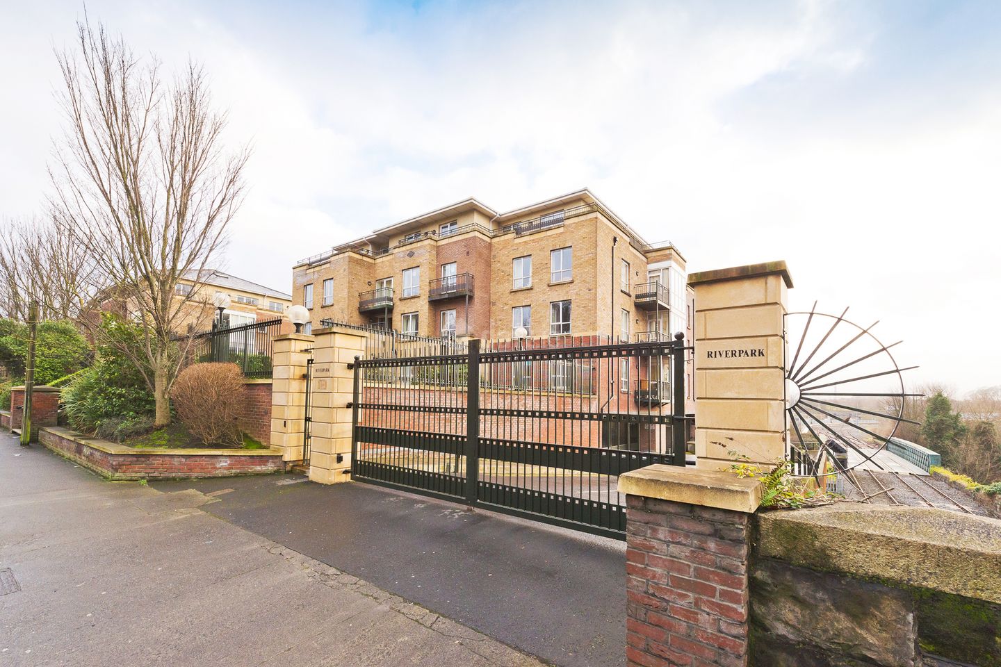 The Phoenix Riverpark Apartments, Conyngham road, Dublin 8 is for rent