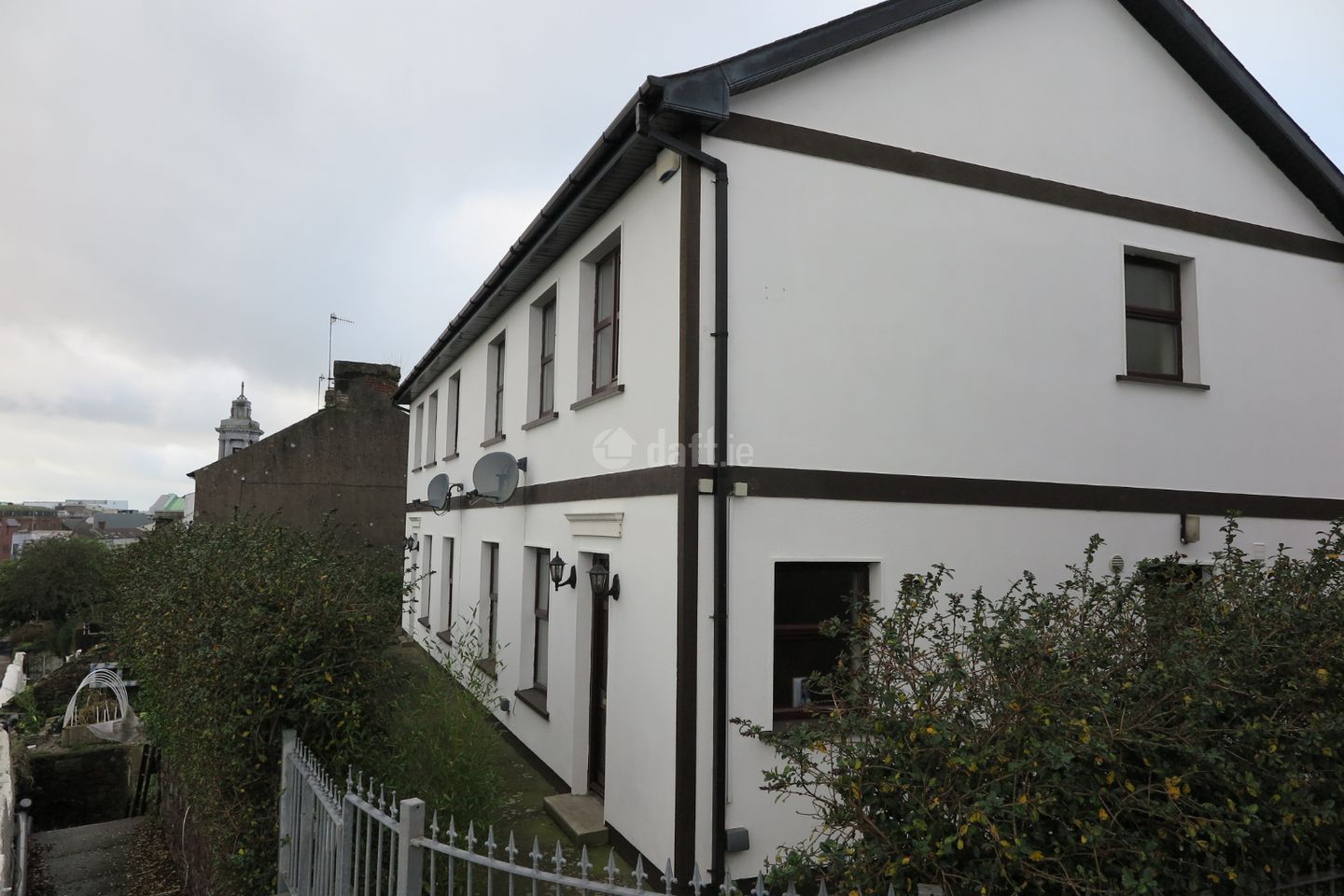 81b Highland Cottages Lower Glanmire Road, St. Lukes, Co. Cork