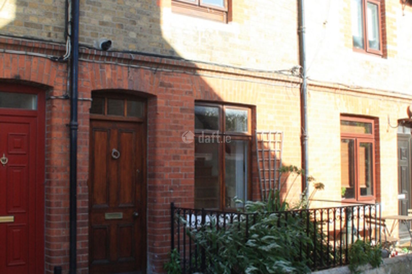 11 Dodderview Cottages
Ballsbridge 
Dublin 4