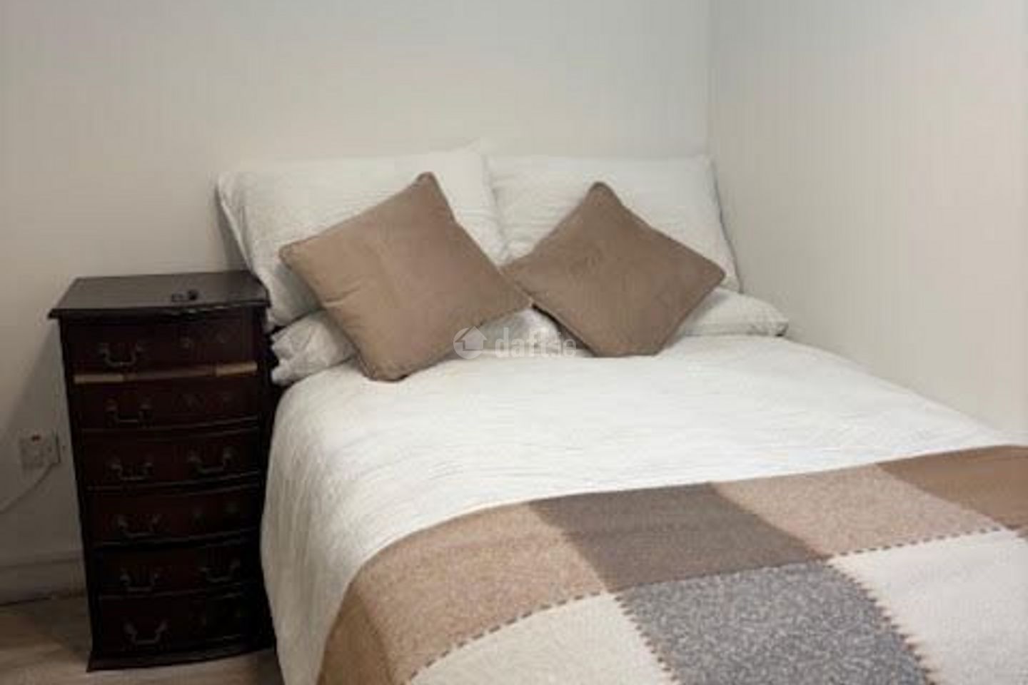 , Lucan-Newlands Road, Lucan, Co. Dublin