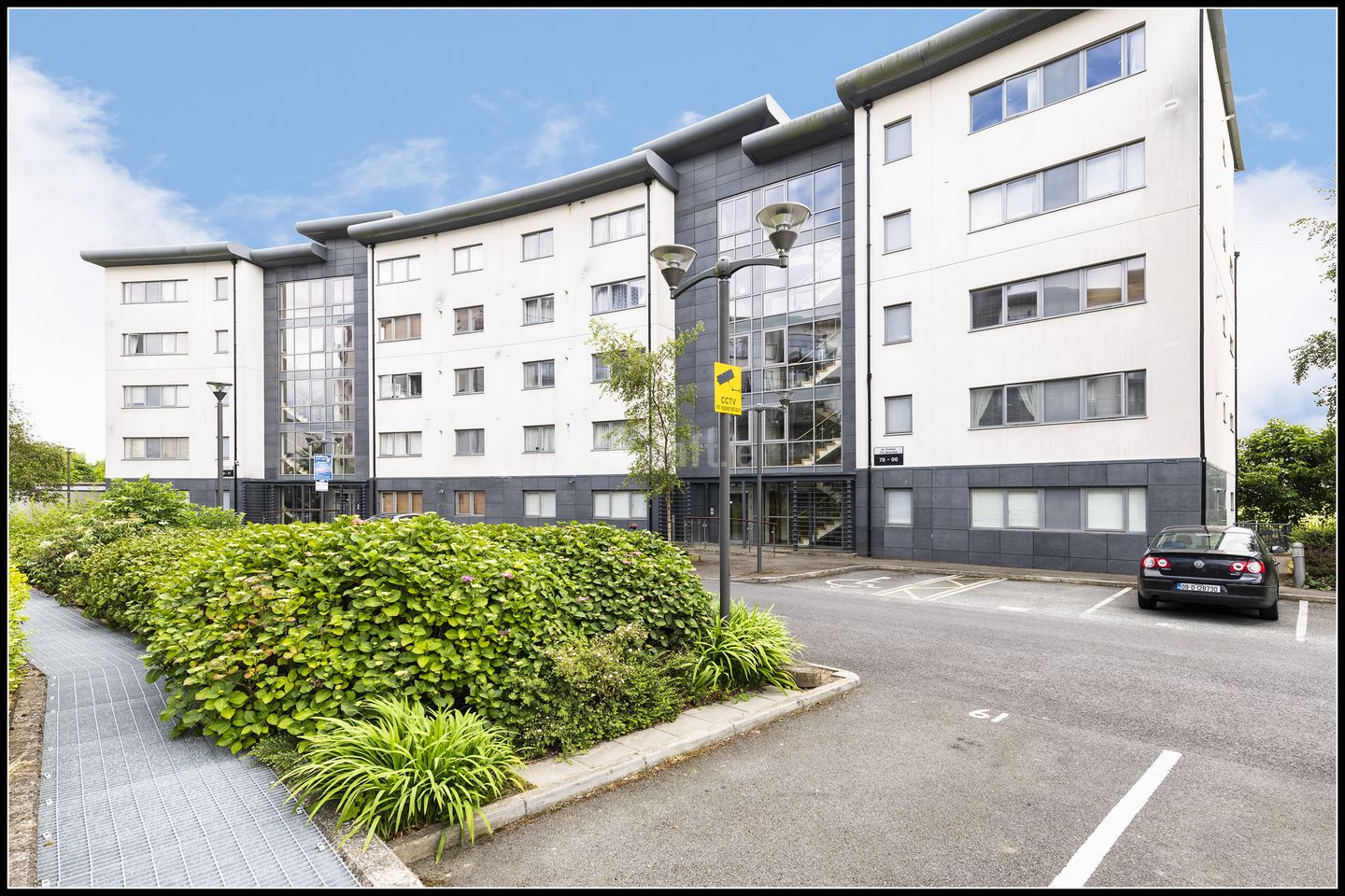 77 THE BEECHES, CARRINGTON, NORTHWOOD, Santry, Dublin 9