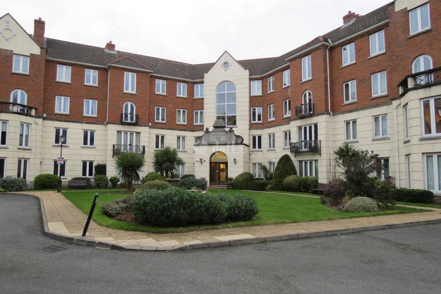 13 Eastmoreland Court 
Baggot Street 
Ballsbridge, Co. Dublin, Ballsbridge, Dublin 4