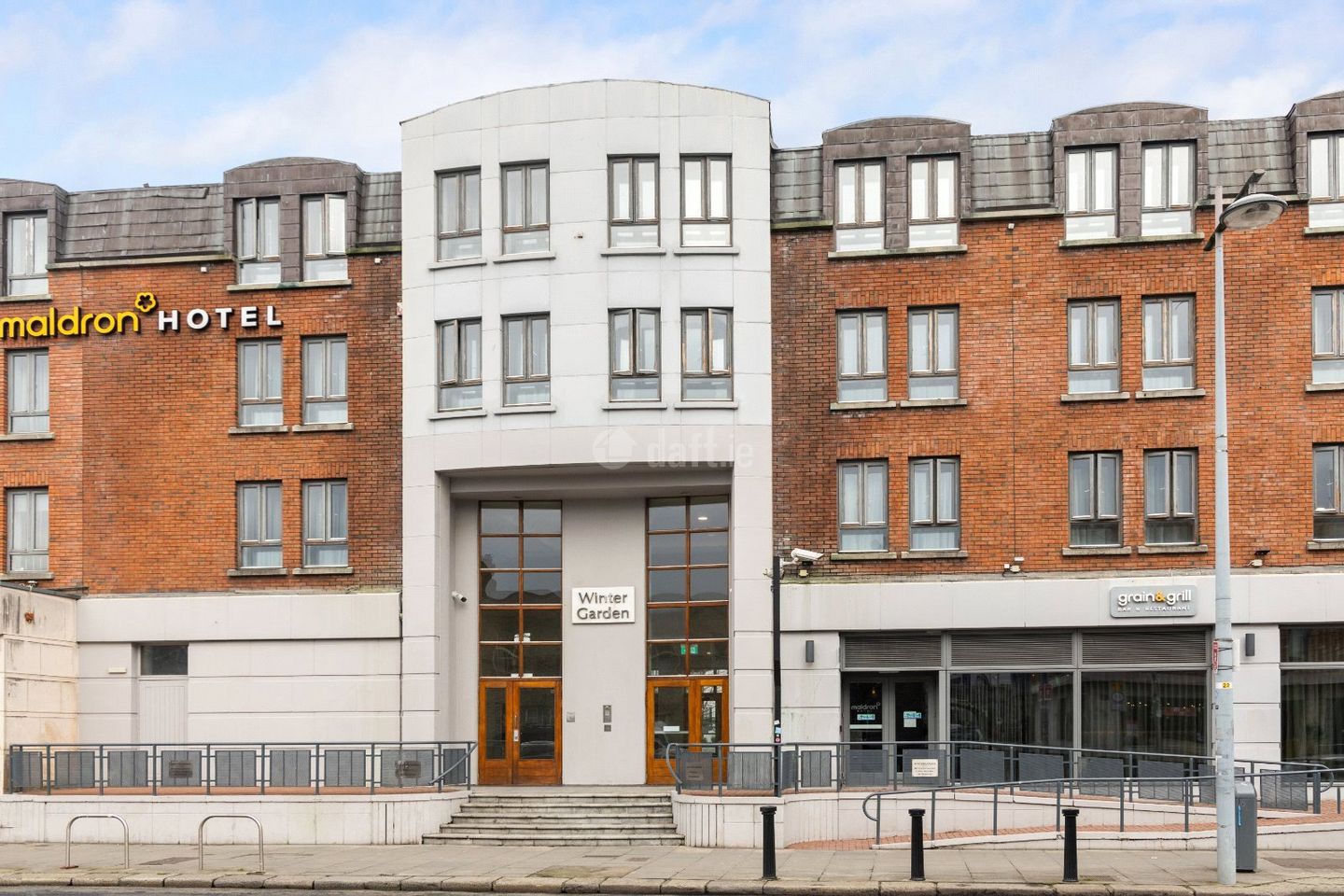 41 The Pine, Winter Garden, Pearse Street, Dublin 2
