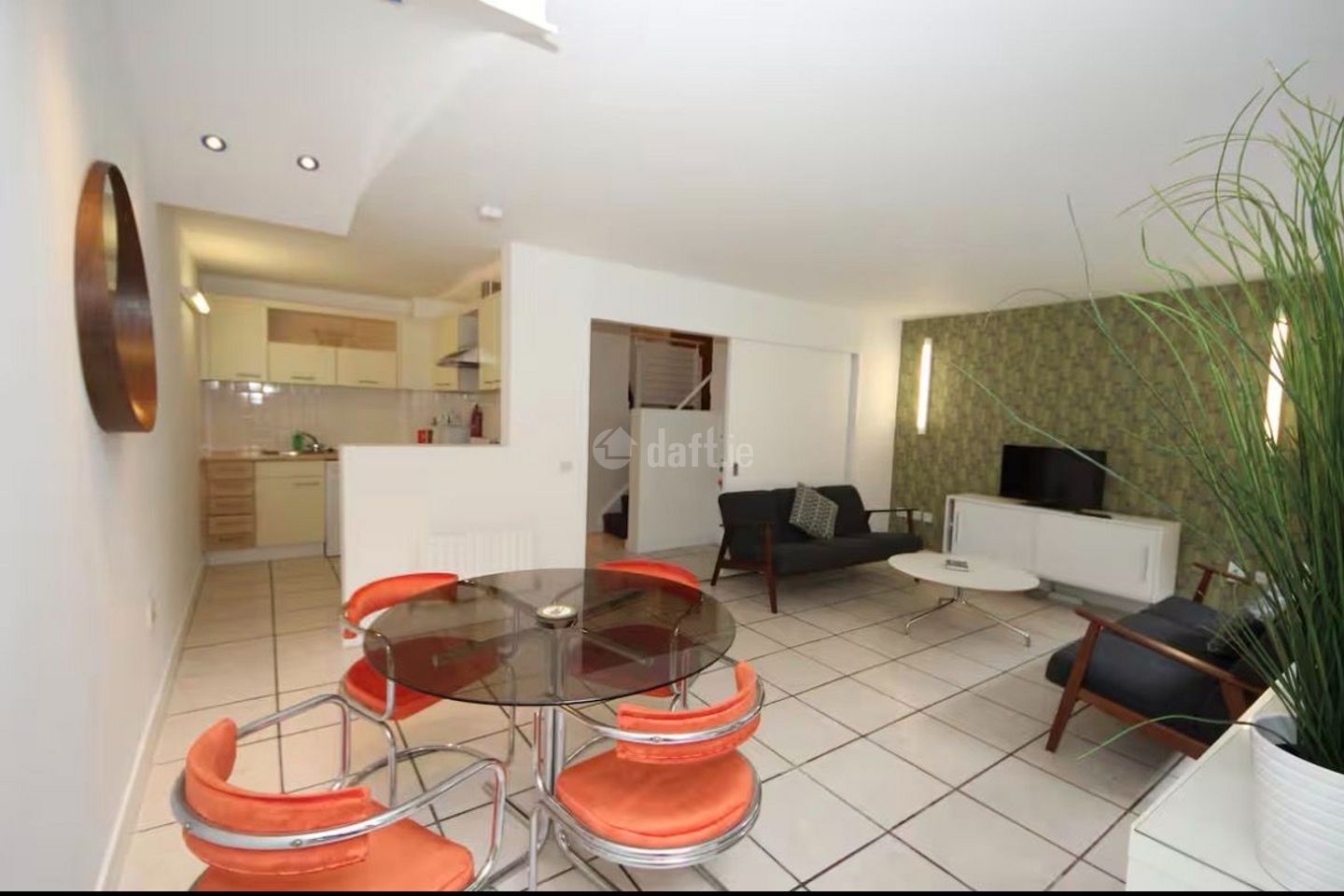 essex street west, Temple Bar, Dublin 2