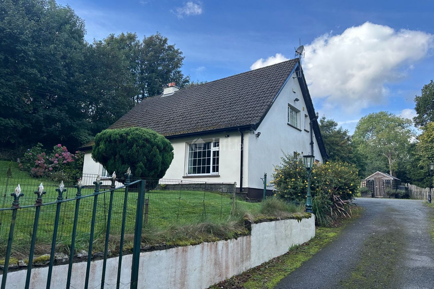 Hollybank, Glaskenny, Enniskerry, Co. Wicklow