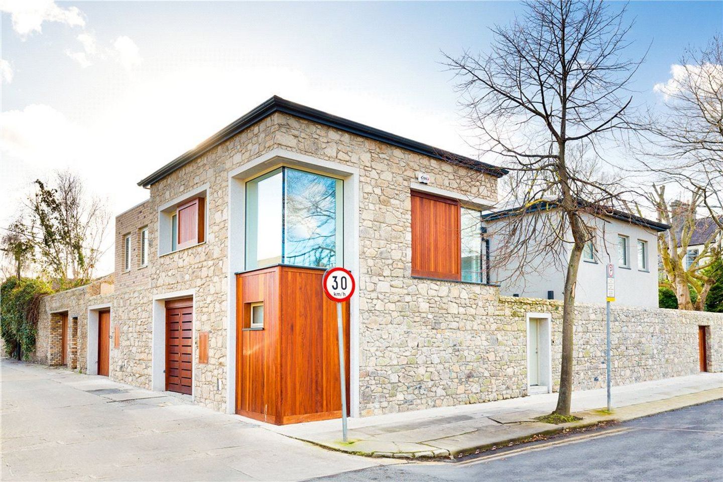 16A Raglan Lane, Dublin 4