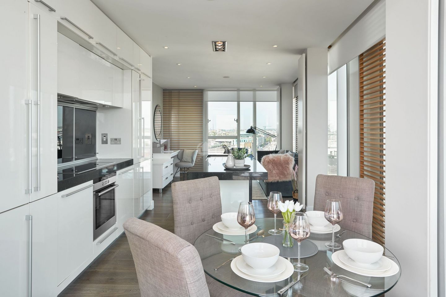 Alto Vetro, Alto Vetro, Grand Canal Square, Dublin 2