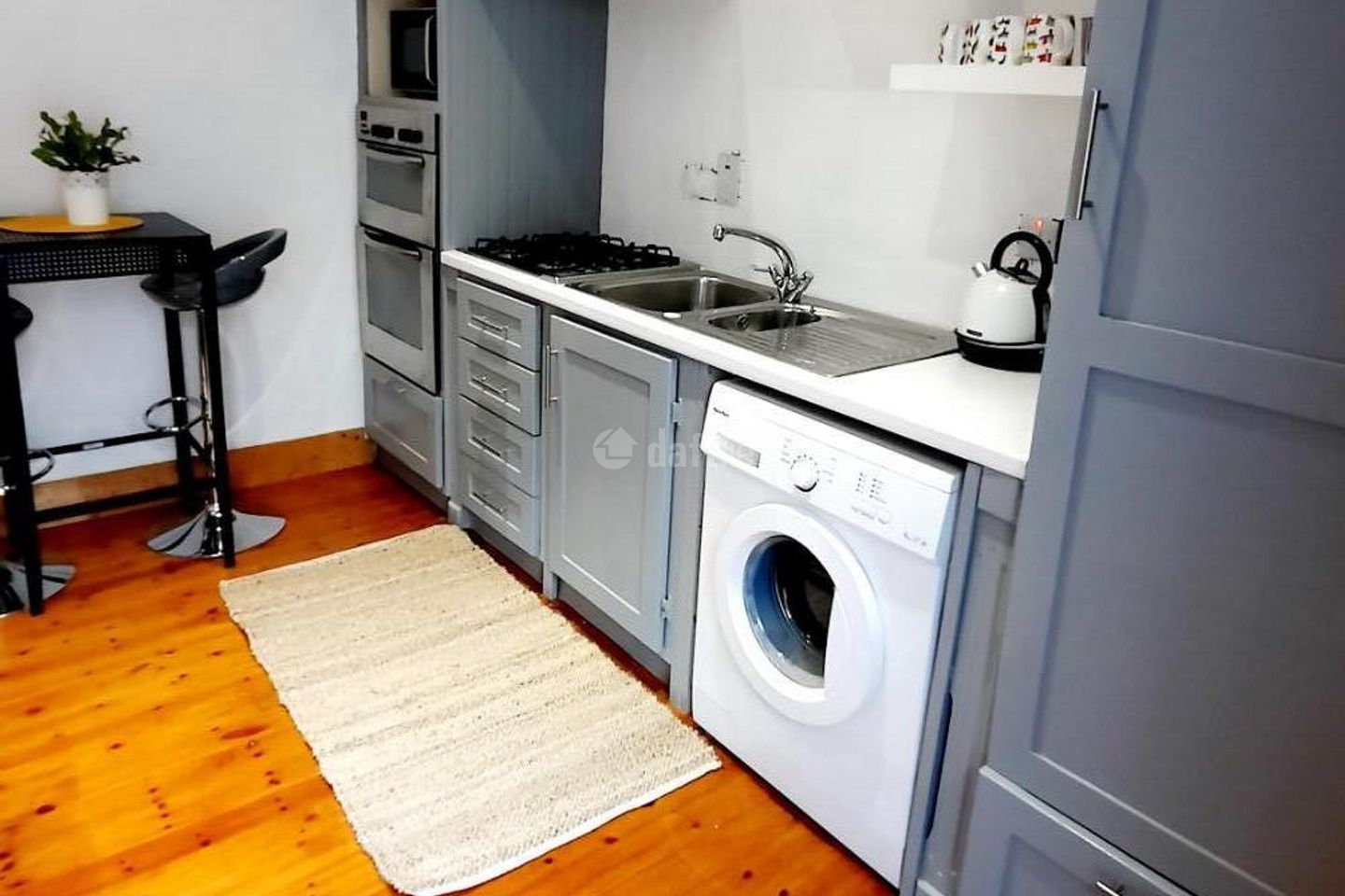 Nearby  Watergrasshill, Glenville, Co. Cork