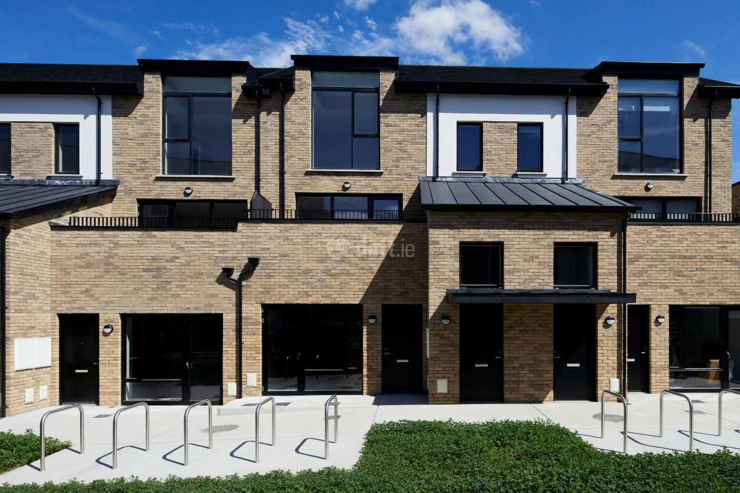 74 The Crescent, Two Oaks, Knocklyon, Dublin 16