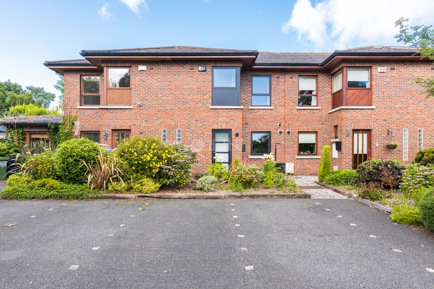 3 Fairways Park, Stillorgan Road, Foxrock, Dublin 18