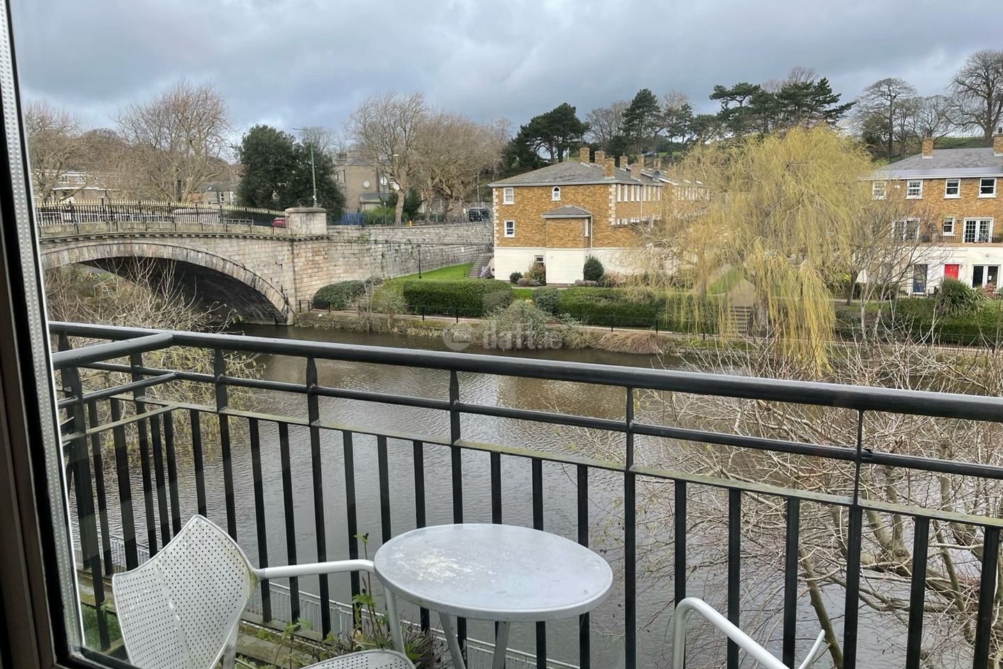 Riverbank House, Islandbridge, Kilmainham, Dublin 8