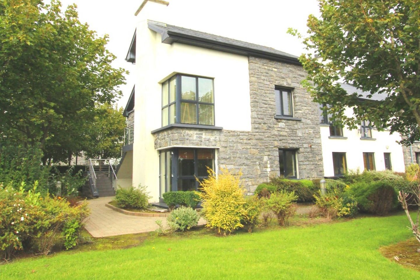 51 Thornberry, Trusky West, Barna, Co. Galway