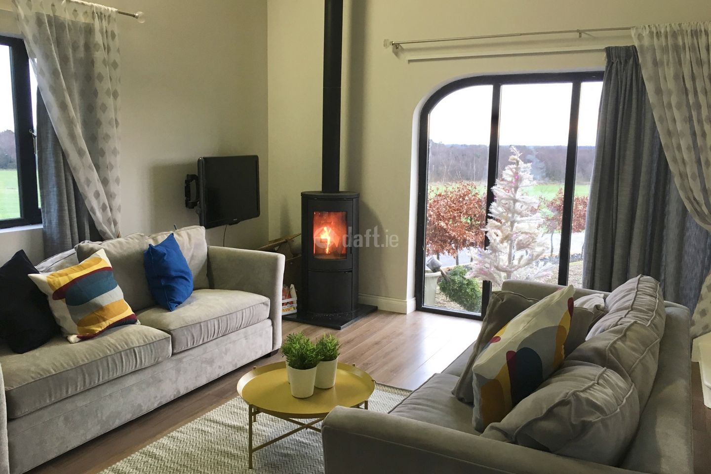 15 mins outside kinnegad, Rochfortbridge, Co. Westmeath