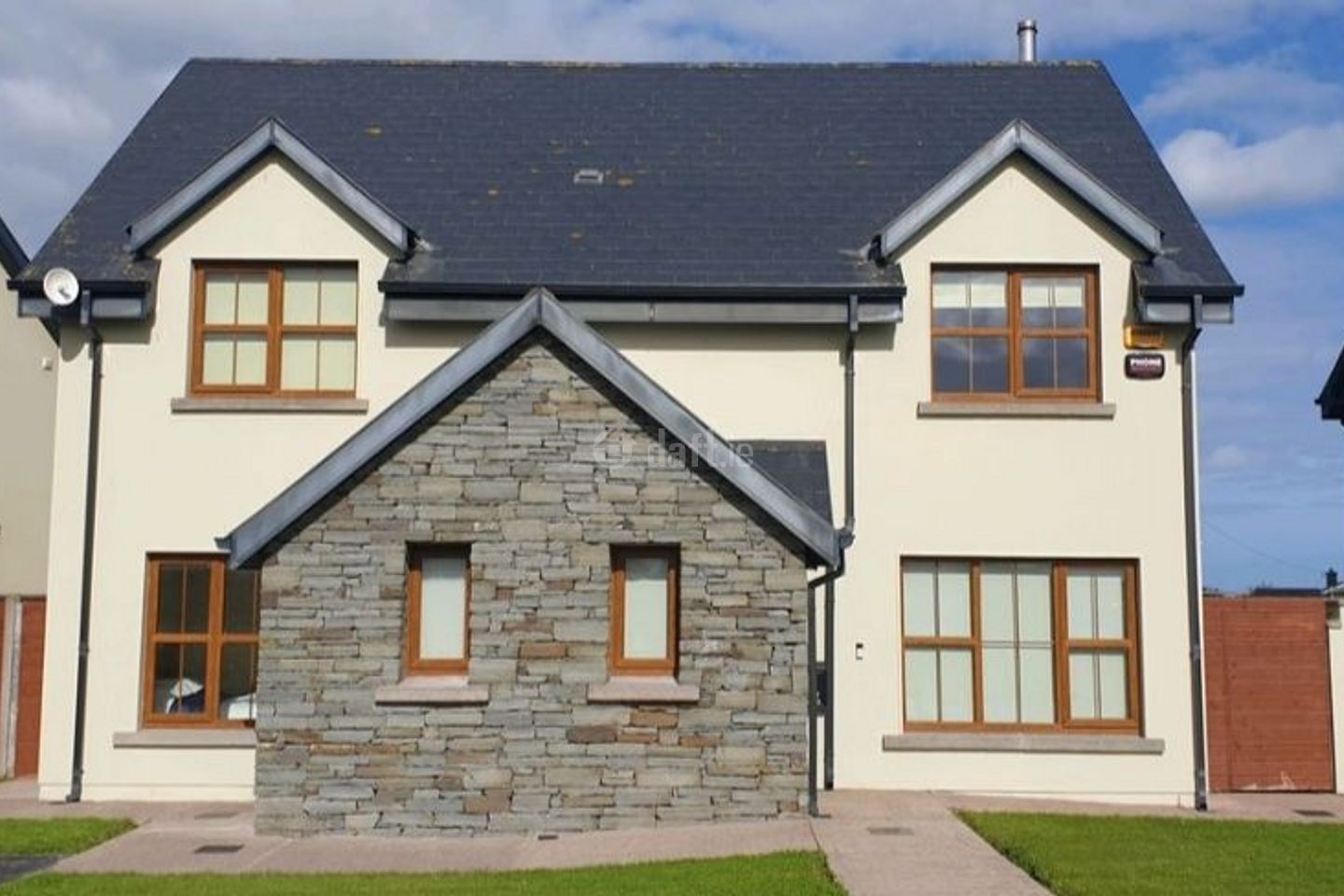 20 An Trá Geal, Garryvoe, Co. Cork