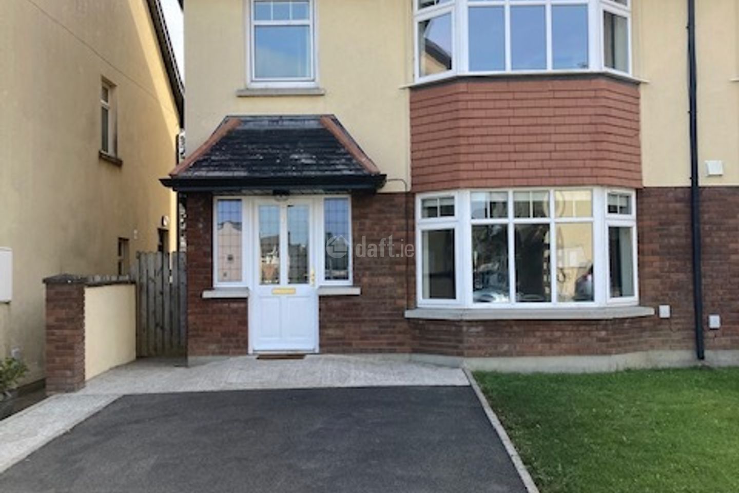 16 Farnamurray Close, Ballygraigue Road, Nenagh, Co. Tipperary